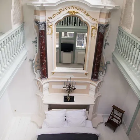Private Mansions
